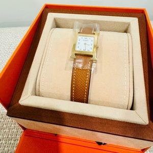 Brand new Hermes Heure watch 21mm gold